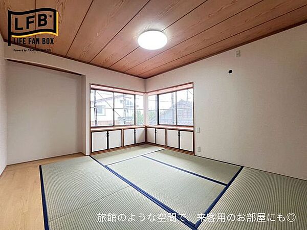 中2階のお部屋。床の間もあり、旅館のような空間で、来客用のお部屋としてもお使いいただけます。