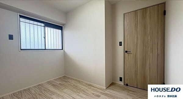 建具の取っ手が黒なので、スタイリッシュな雰囲気になります♪