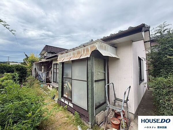 戸建付きです。現況でのお渡しです。
