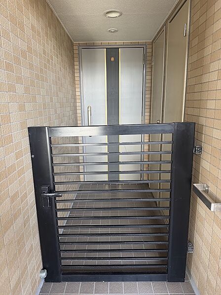 専用ポーチ付きです。