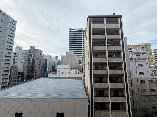 バルコニーからの眺望（西向き）