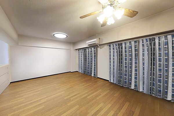 この画像は家具消し加工しています。