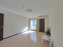 レオネクスト美　ｅｇａｏ 2階1Kのリビング/ダイニング