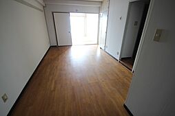 ビレッジハウス光南タワー1号棟 13階3LDKのリビング/ダイニング