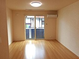 ハイアークE 1階ワンルームのリビング/ダイニング