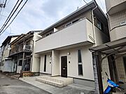 広島駅より徒歩23分 築8年 2階建の賃貸物件