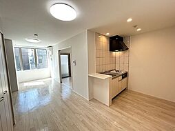 KK BLDG 2階1LDKのリビング/ダイニング