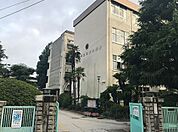 小学校「広島市立己斐小学校まで1303ｍ」