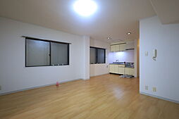 第3芳正ビル 2階1LDKのリビング/ダイニング