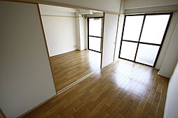 引地ビル 4階2DKのリビング/ダイニング