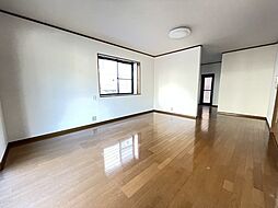 アブニールK 1階3LDKのリビング/ダイニング