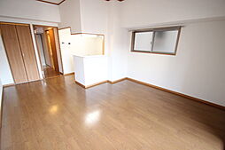 サムティレジデンス平和大通り 8階ワンルームのリビング/ダイニング