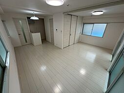 カトレアビル 2階1LDKのリビング/ダイニング