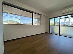 サンローレル船越 2階1Kのリビング/ダイニング