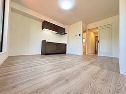 中野APARTMENTS 2階2LDKのリビング/ダイニング