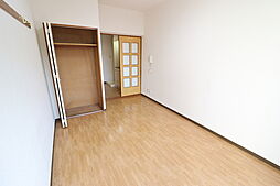 ドラゴーン金原 3階1Kのリビング/ダイニング