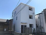  1階 築18年8ヶ月の賃貸物件