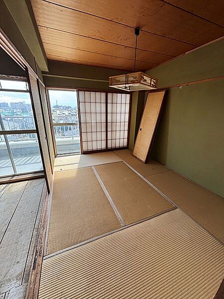 現在は2DKとなります。ご希望にあわせてリフォームが可能。