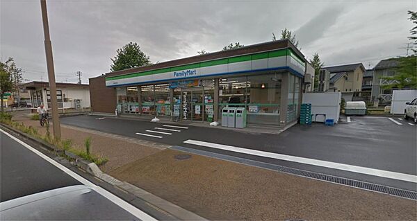 ファミリーマート 新潟文京町店（657m）
