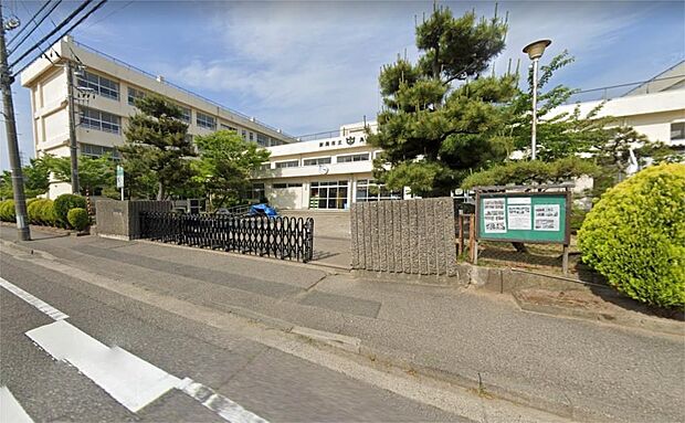 新潟市立鳥屋野中学校（894m）