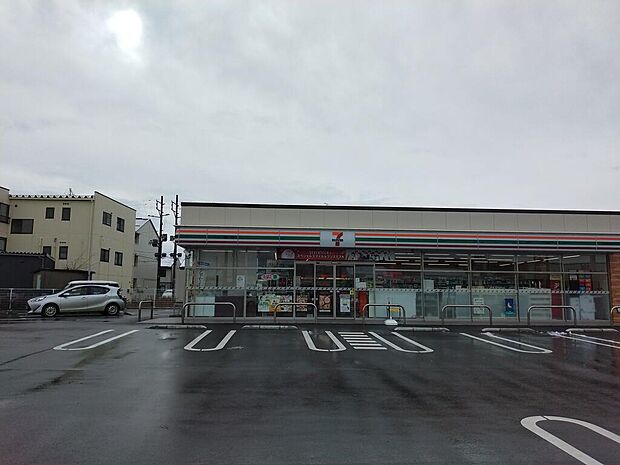 セブンイレブン 新潟寺山2丁目店(573m)