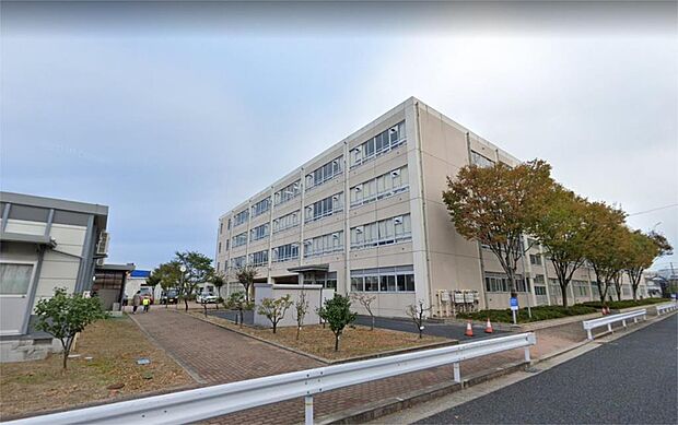 新潟市立東山の下小学校(1292m)