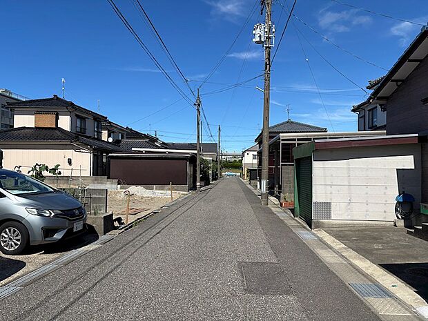 大通にすぐ出られ、遠方へのご通勤もスムーズ