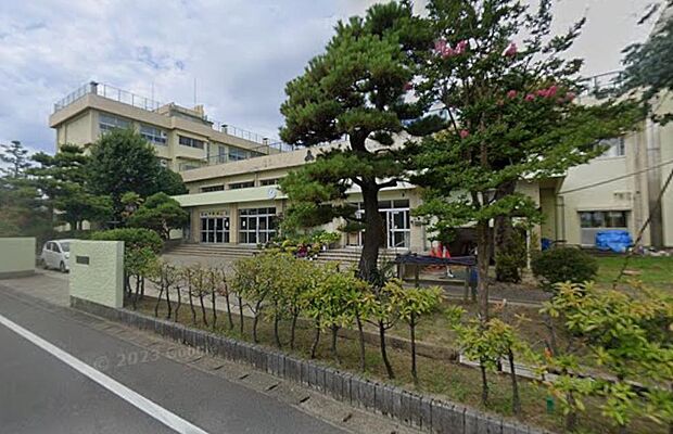 新潟市立石山中学校(2063m)