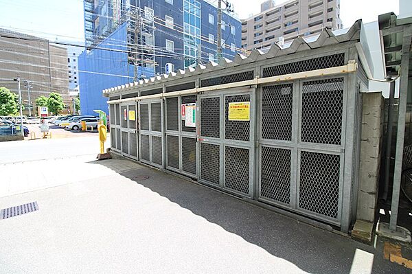 敷地内ゴミステーションあり。