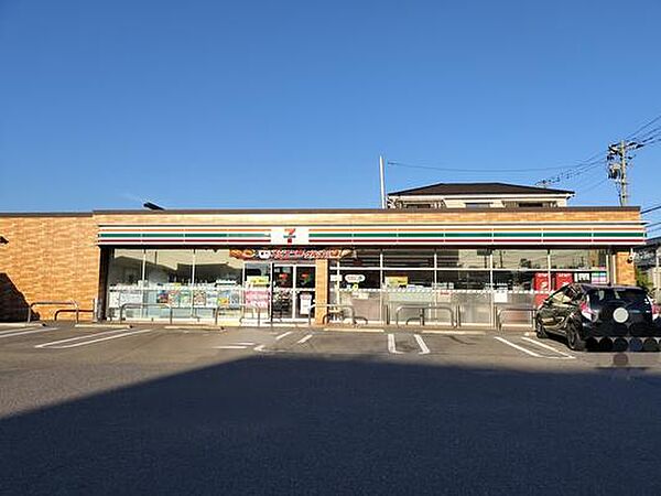 セブンイレブン 新潟坂井店（579m）