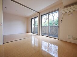 ピアニィ・レイディクス 205 2階2DKのリビング/ダイニング