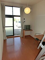 レオパレスベルフローラI 201 2階1Kのリビング/ダイニング