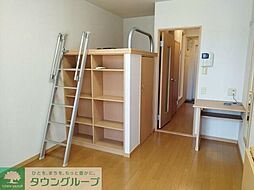 クリサンスマムII 203 2階1Kのリビング/ダイニング