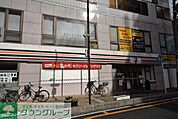 セブンイレブン獨協大学前駅東口店 徒歩15分。徒歩6分。 1130m