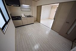 ミッテ・ベルク 203 2階2DKのリビング/ダイニング