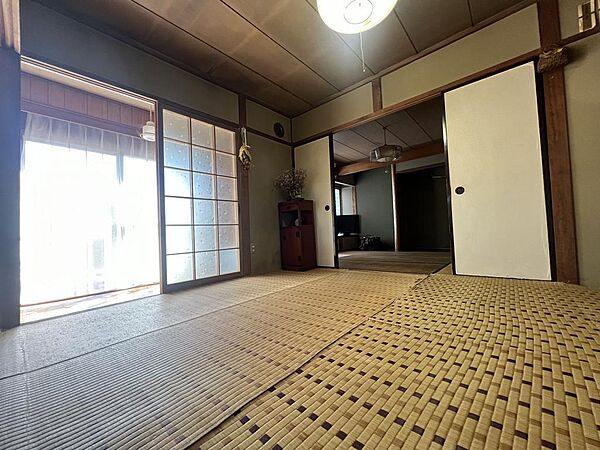 detached 北海道美唄市西三条南７丁目
地図を見る