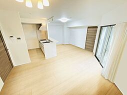 グランディアソラーレ吉塚 3LDKのリビング/ダイニング