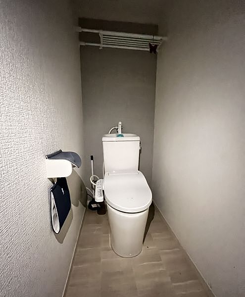 ウォシュレット付きのトイレです☆