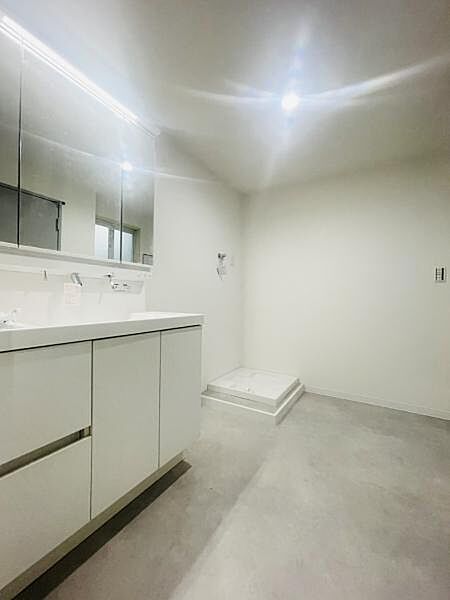 【LDK】リフォームプラン例。表示価格は工事費用685万円を含みます。※イメージパースです。