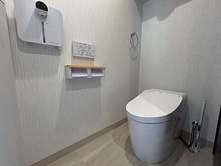 温水洗浄便座のおトイレです◎