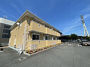 亀山駅より徒歩19分 1階 築17年7ヶ月の賃貸物件