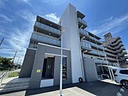 亀山駅より徒歩13分 1階 築6年1ヶ月の賃貸物件