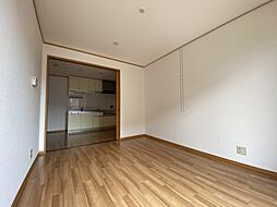 オークヒルズ C101 1階3DKのリビング/ダイニング