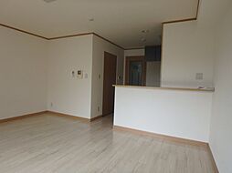 アーバンコートM 103 1階ワンルームのリビング/ダイニング