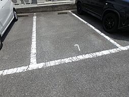 4 / 7