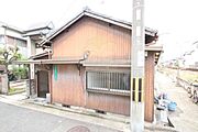 石津川駅より徒歩9分 1階 築70年7ヶ月の賃貸物件