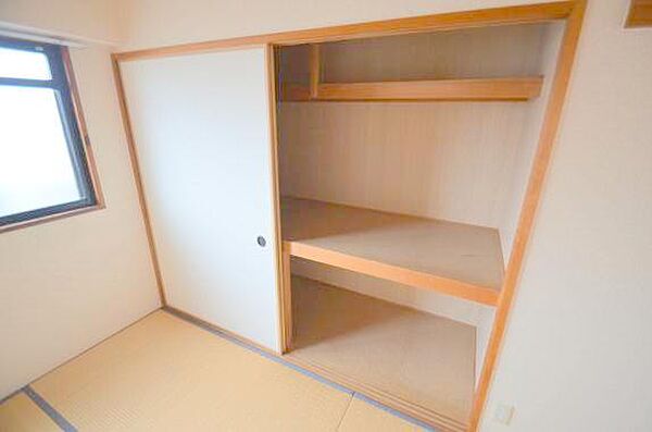 画像16:しっかり収納スペースも確保。使いやすいお部屋です。 