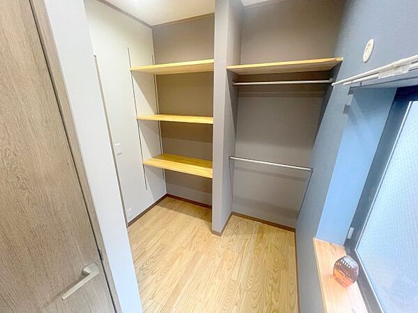 画像14:しっかり収納スペースも確保。使いやすいお部屋です。  