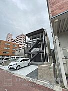 八幡駅より徒歩11分 1階 築1年6ヶ月の賃貸物件