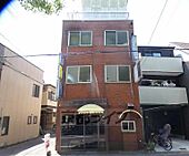 京都市右京区西京極東衣手町 3階建 築31年のイメージ